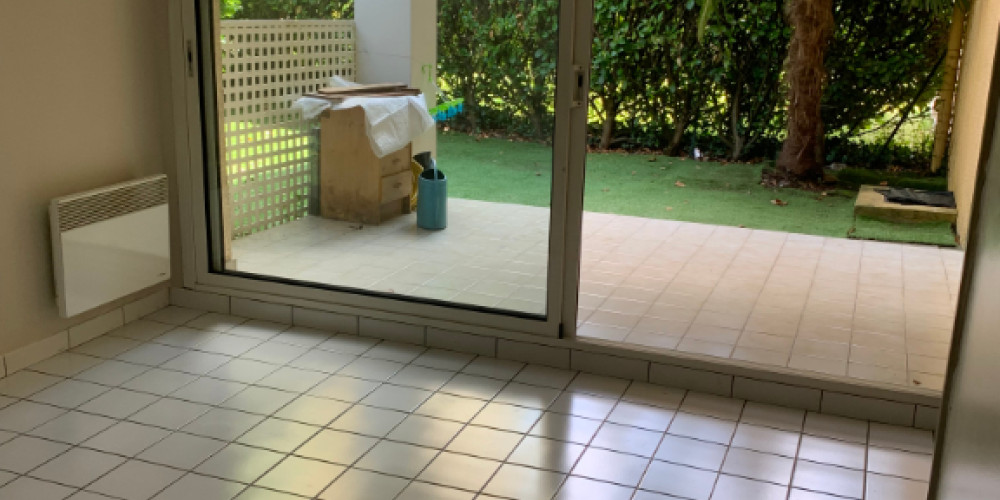 appartement à PAU (64000)