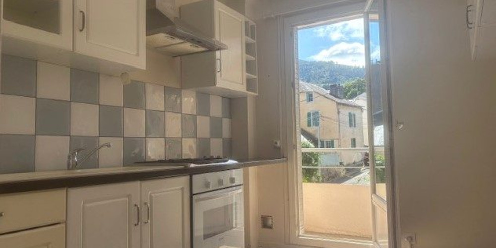 appartement à BAGNERES DE BIGORRE (65200)
