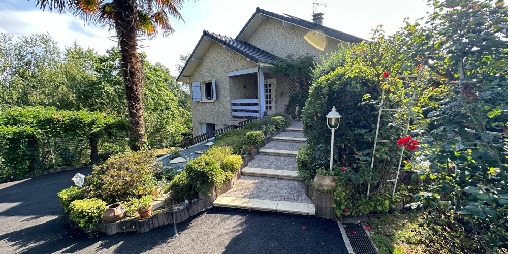 maison à ESPOEY (64420)