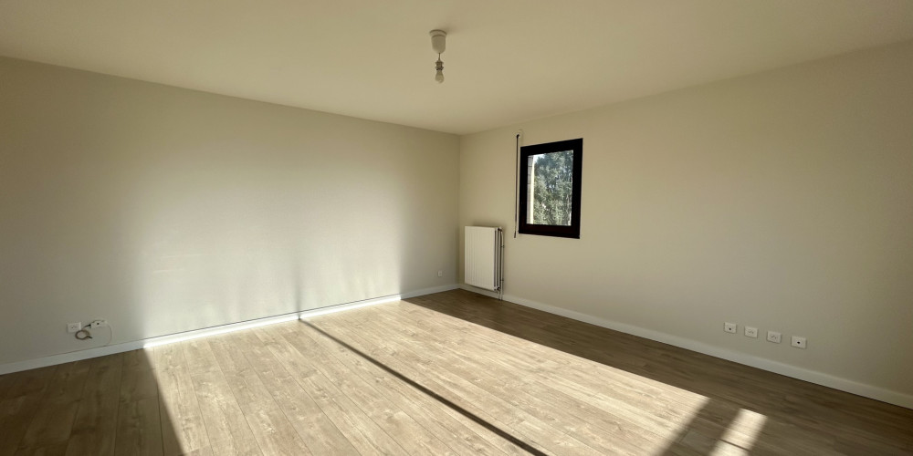 appartement à PAU (64000)