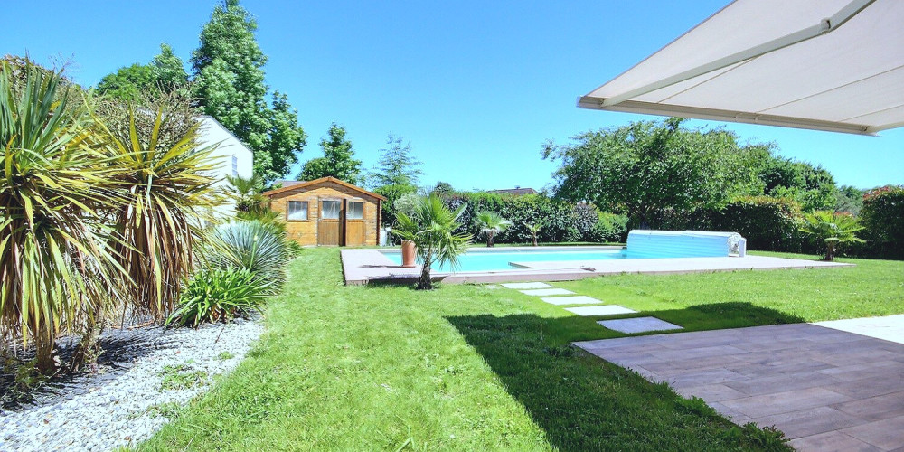 maison à LEE (64320)