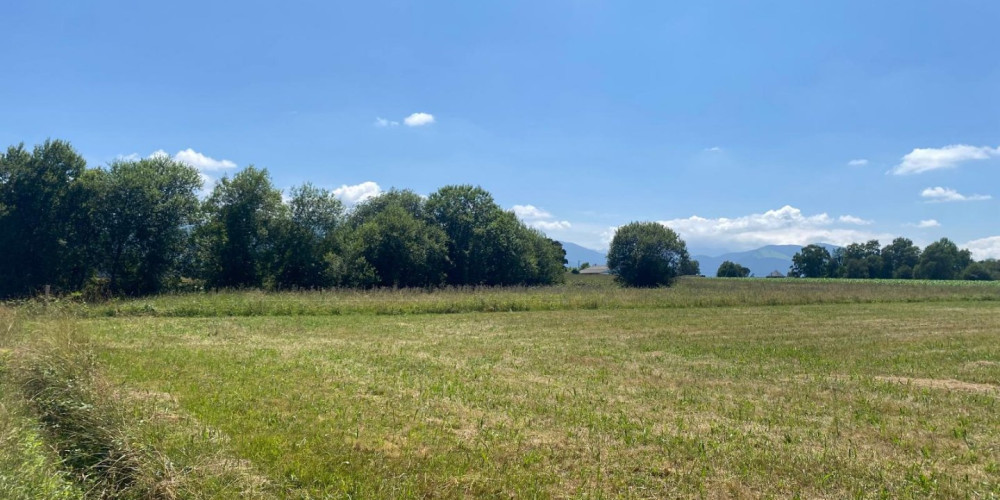 terrain à AVEZAC PRAT LAHITTE (65130)