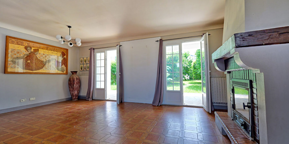 maison à CIBOURE (64500)