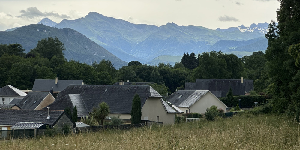 terrain à POUEYFERRE (65100)