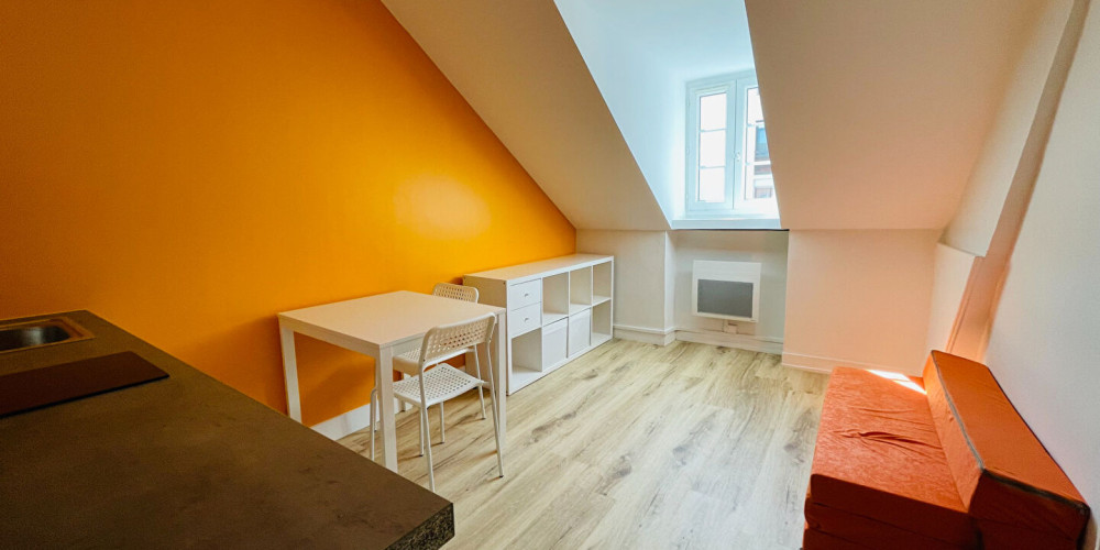 appartement à PAU (64000)