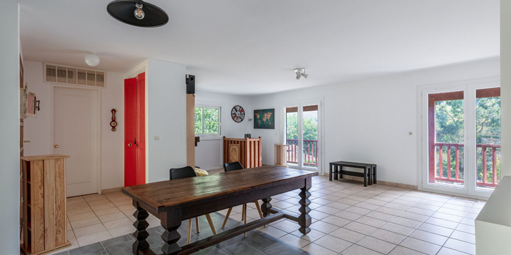 maison à URRUGNE (64122)