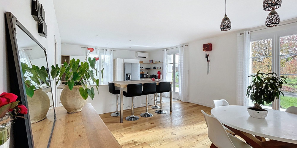 maison à NAY (64800)