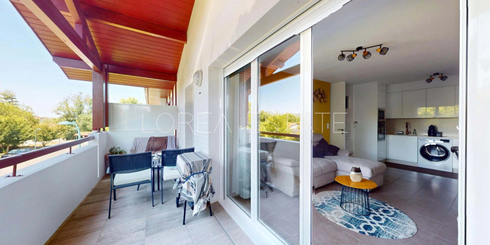 appartement à ST PEE SUR NIVELLE (64310)