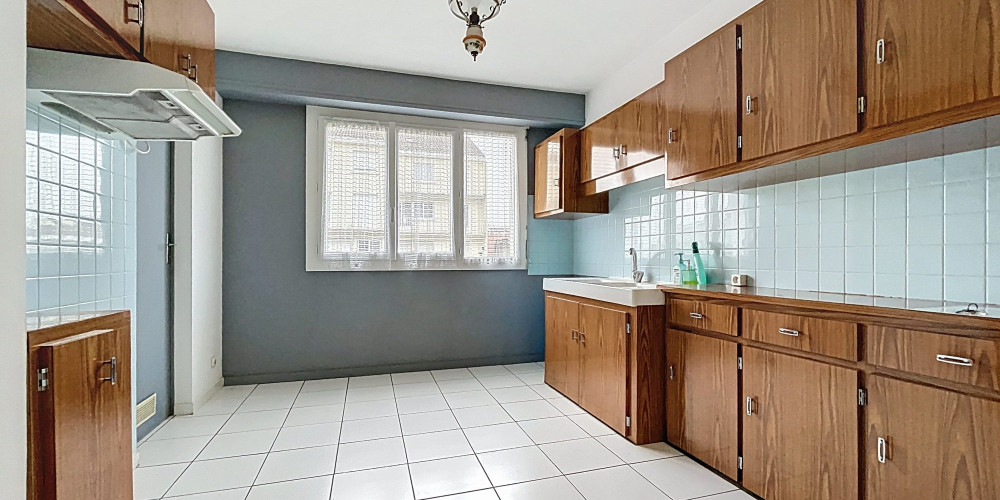 appartement à PAU (64000)