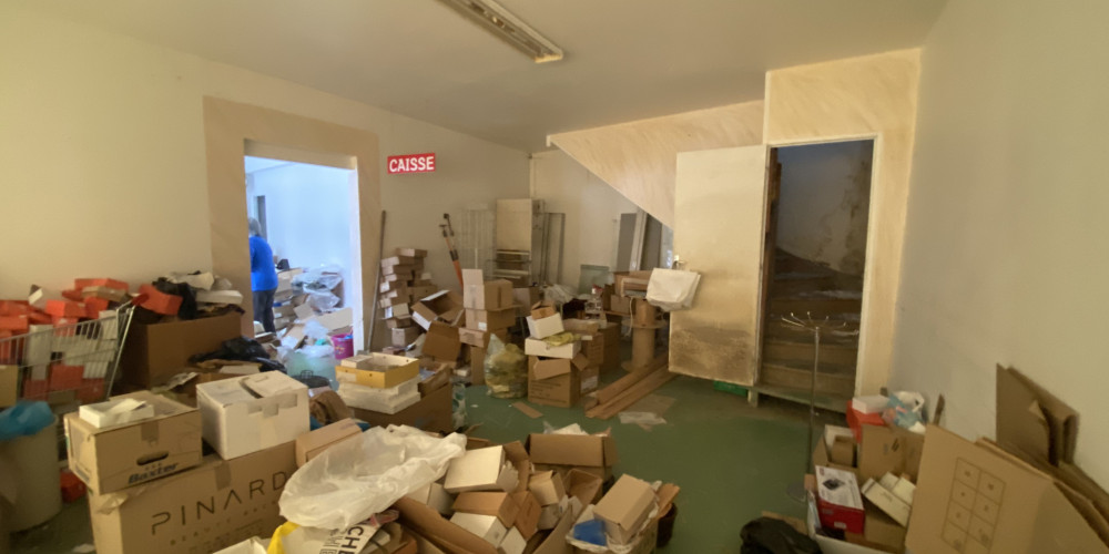 local commercial à LOURDES (65100)