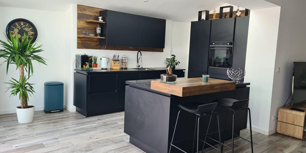 maison à ST PEE SUR NIVELLE (64310)