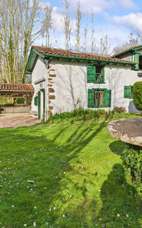 Maison  HASPARREN