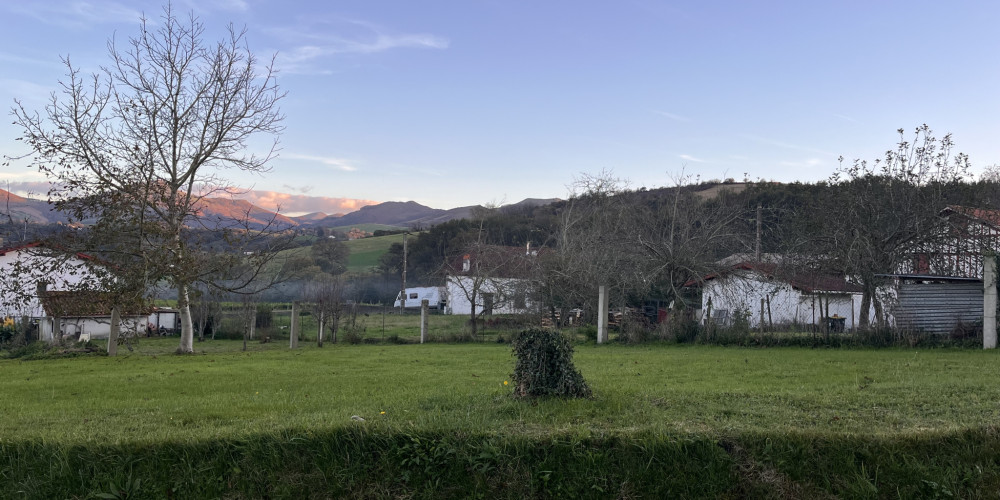 terrain à SOURAIDE (64250)