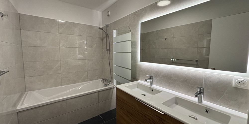 appartement à PAU (64000)