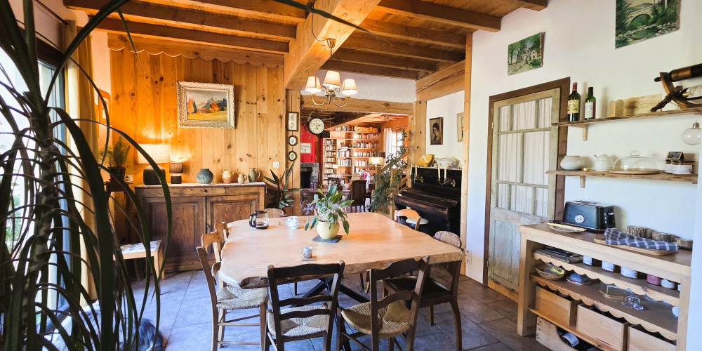 maison à CAMPAN (65710)