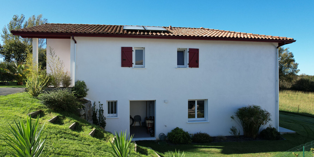 maison à USTARITZ (64480)