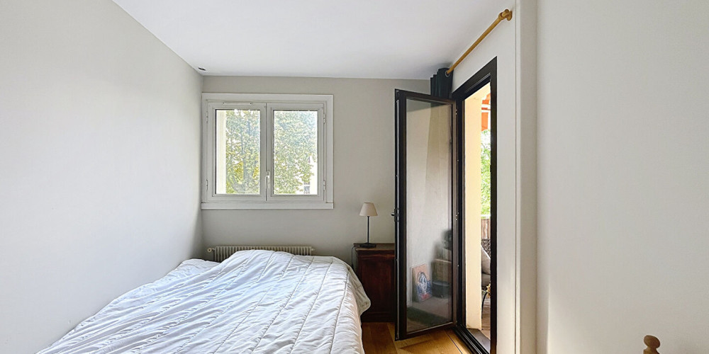 appartement à ST PIERRE D IRUBE (64990)