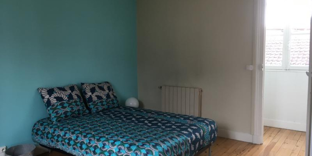 appartement à PAU (64000)