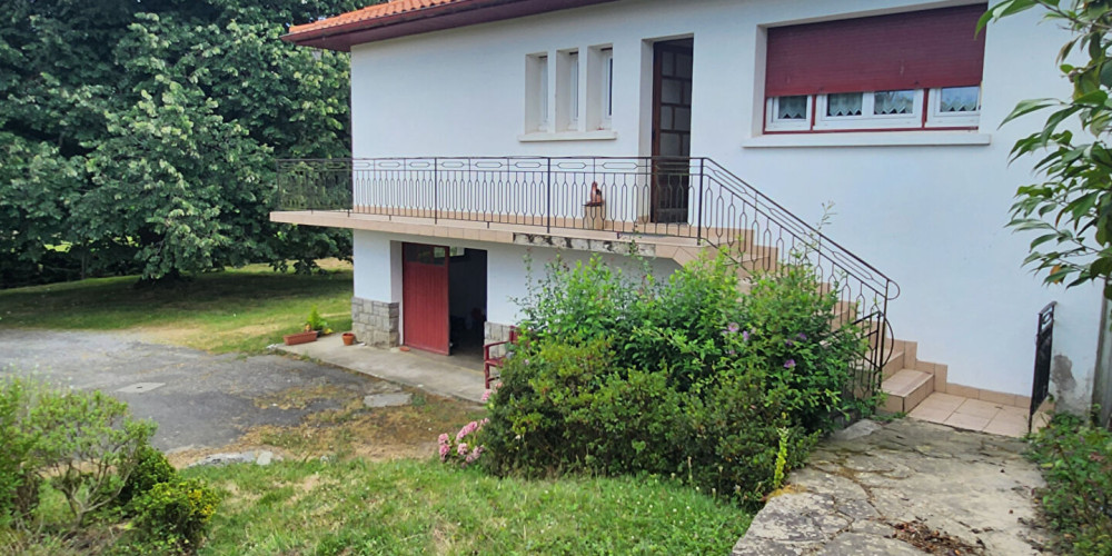 maison à BARDOS (64520)