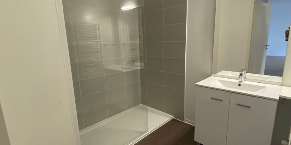 appartement à PAU (64000)
