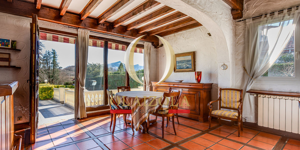 maison à URRUGNE (64122)