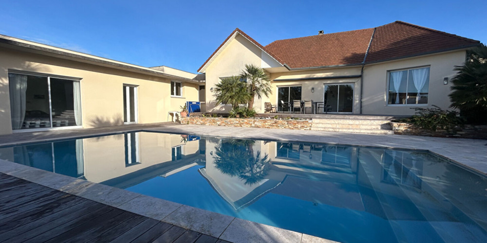 maison à MORLAAS (64160)