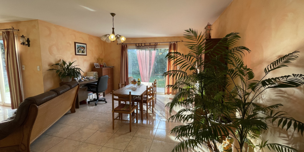 maison à PAU (64000)