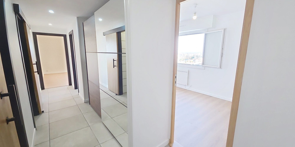 appartement à PAU (64000)