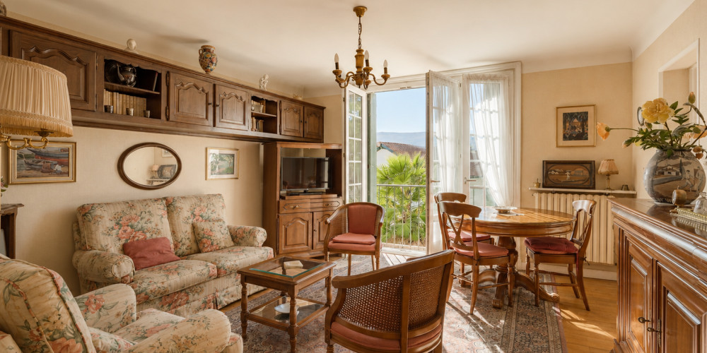 appartement à URRUGNE (64122)