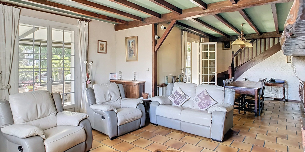 maison à PAU (64000)