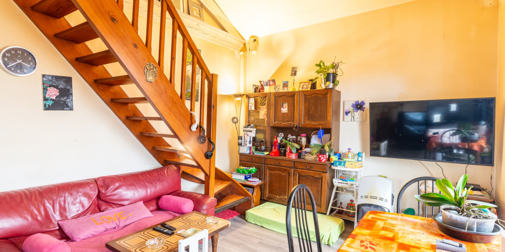 appartement à ST PEE SUR NIVELLE (64310)