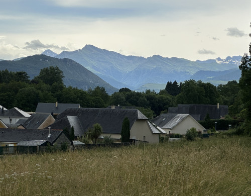 terrain  POUEYFERRE