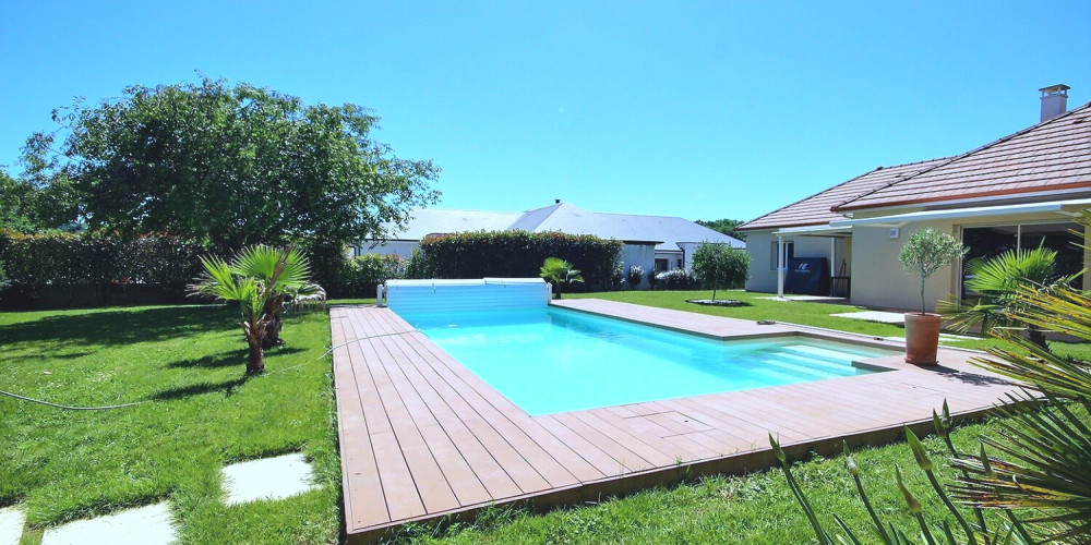 maison à LEE (64320)