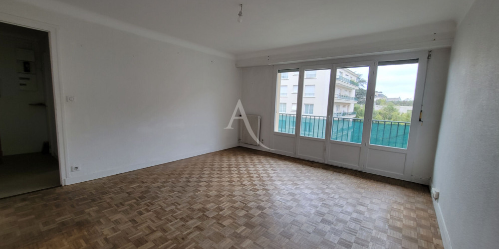 appartement à PAU (64000)