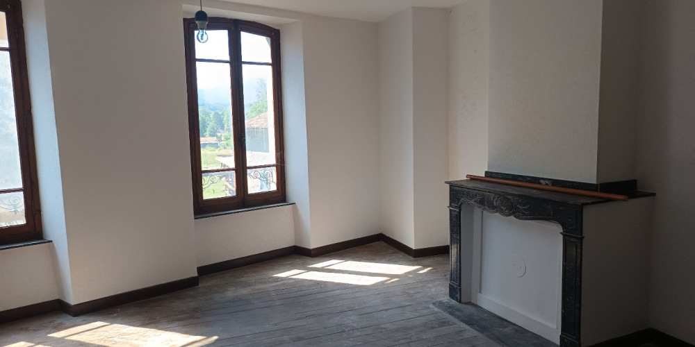maison à ST LAURENT DE NESTE (65150)
