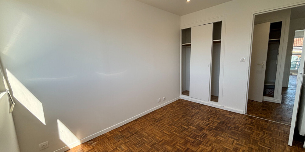 appartement à PAU (64000)