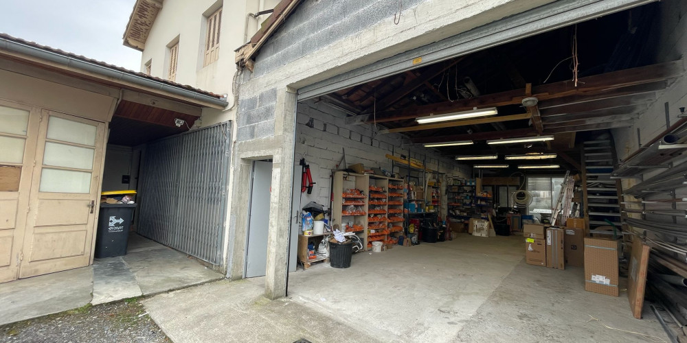 immeuble à LOURDES (65100)