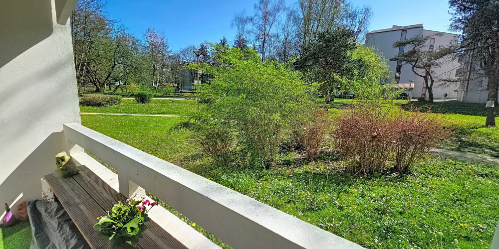 appartement à LONS (64140)