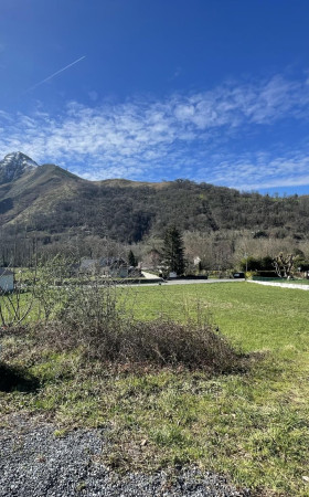 Terrain  ARGELES GAZOST