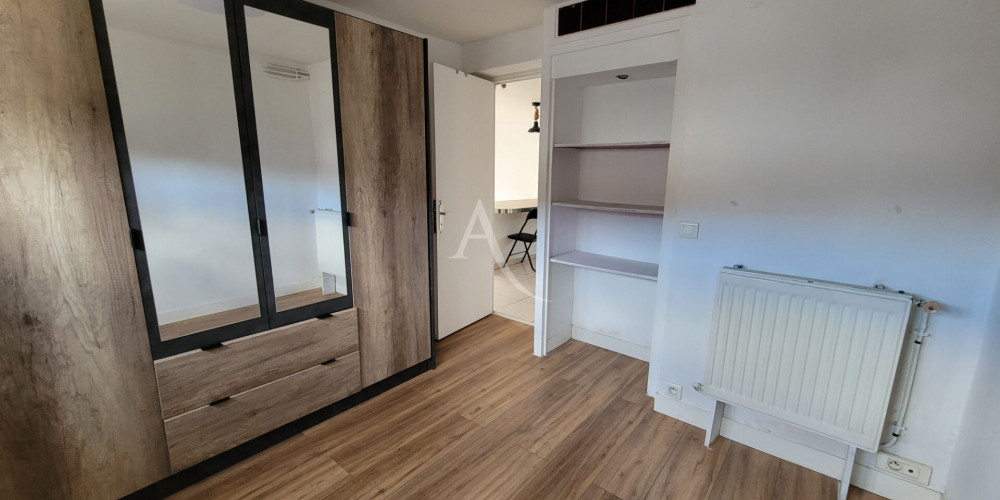 appartement à PAU (64000)