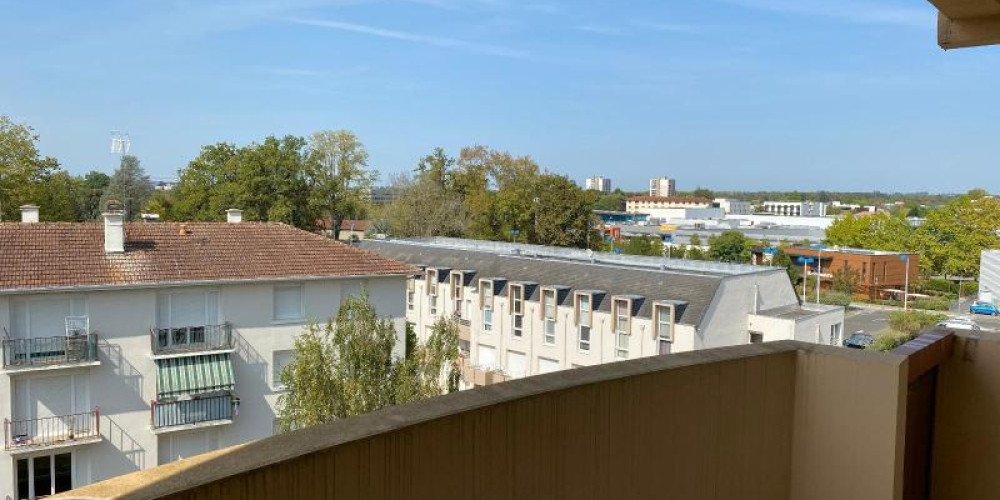 appartement à PAU (64000)