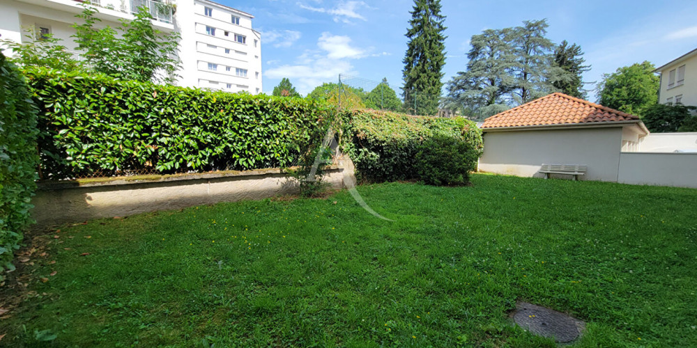 appartement à PAU (64000)
