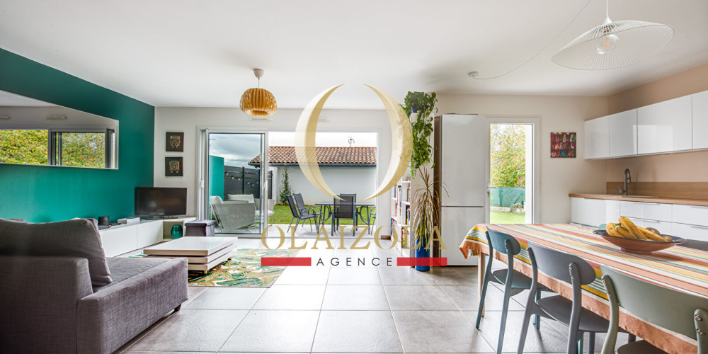 maison à ST PEE SUR NIVELLE (64310)