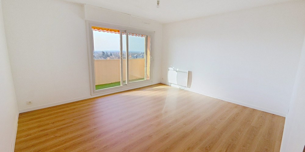 appartement à PAU (64000)