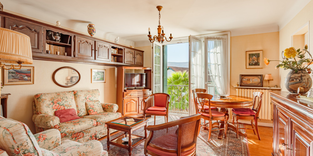 appartement à URRUGNE (64122)