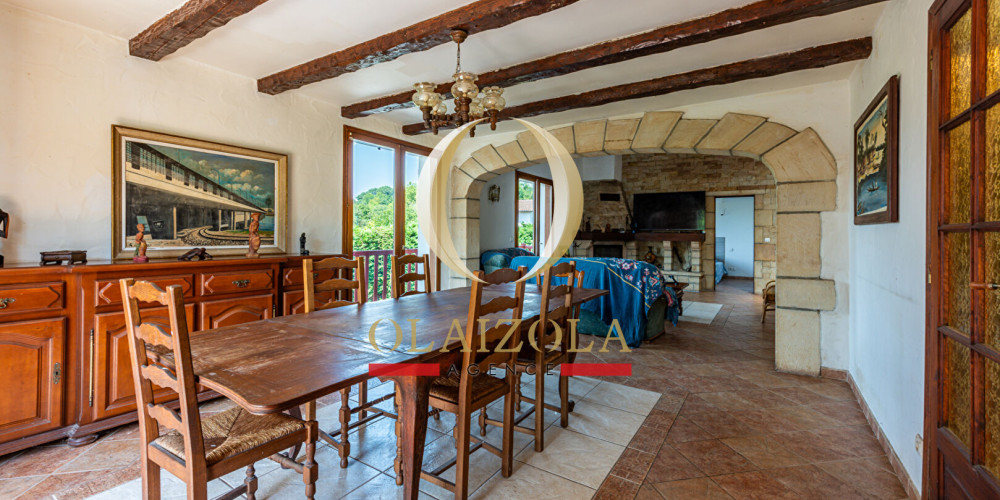 maison à ST PEE SUR NIVELLE (64310)