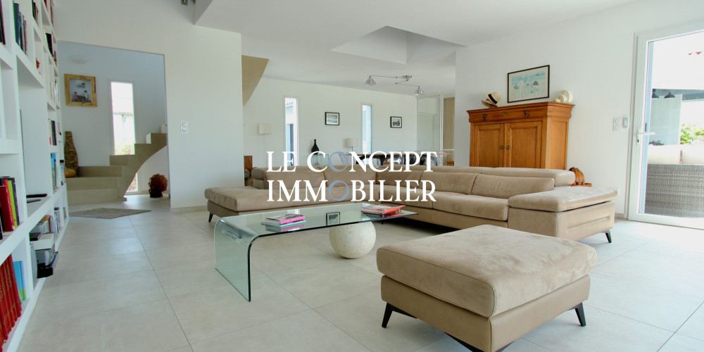 maison à BASSUSSARRY (64200)