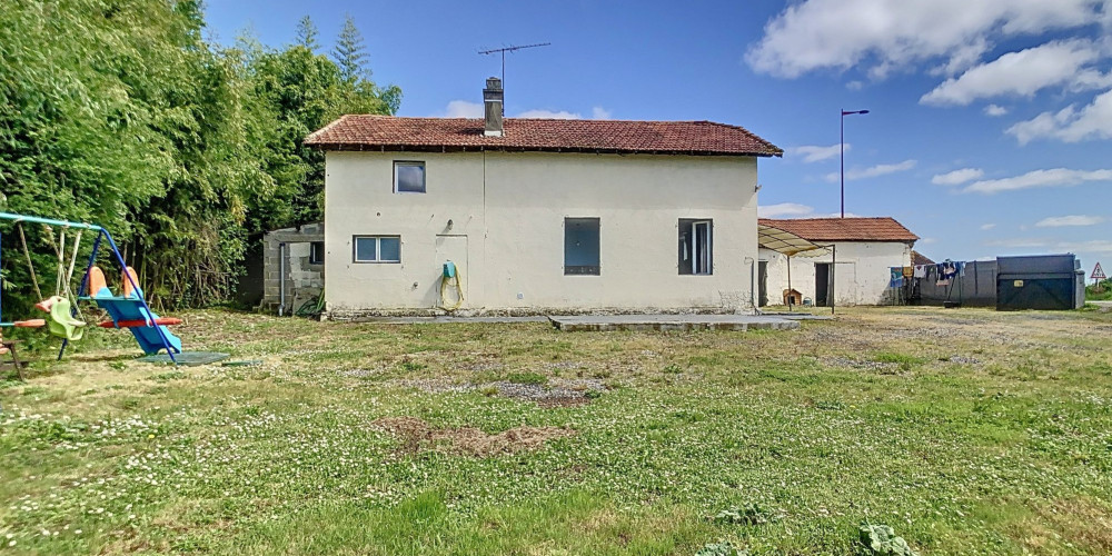 maison à GARLIN (64330)