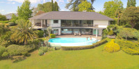 maison à PAU (64000)