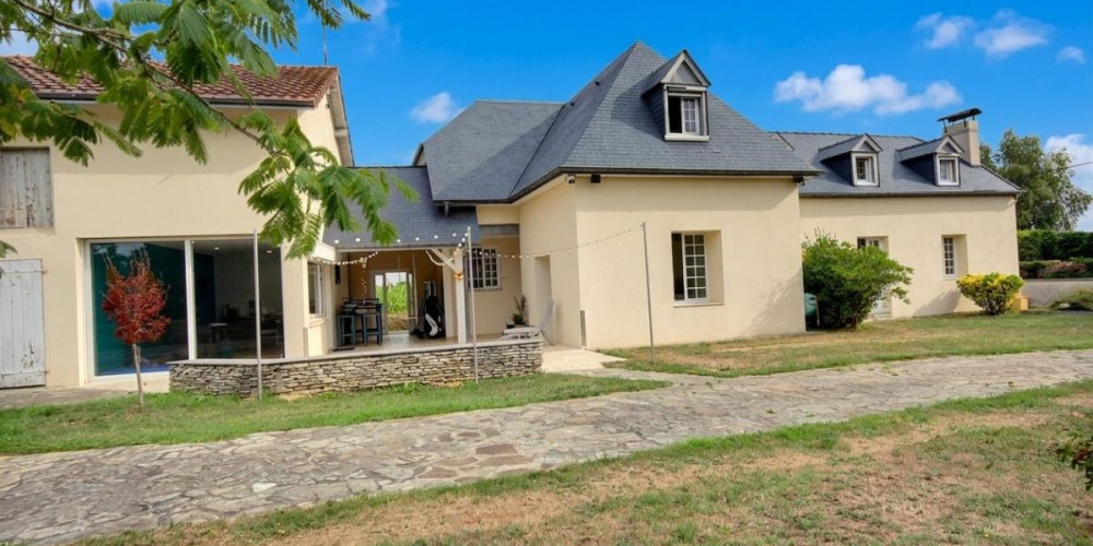 maison à CESCAU (64170)